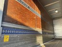 三菱ふそうファイターアルミウイング中型（4t）[写真08]