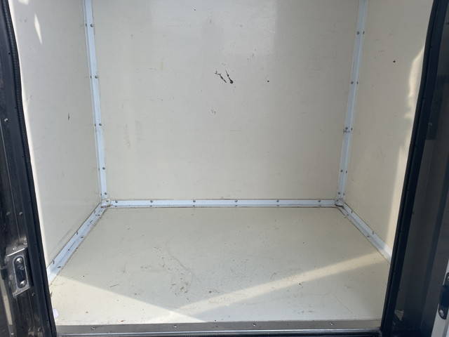 日野デュトロパネルバン小型（2t・3t）[写真12]