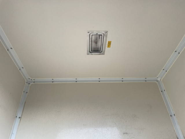 日野デュトロパネルバン小型（2t・3t）[写真13]