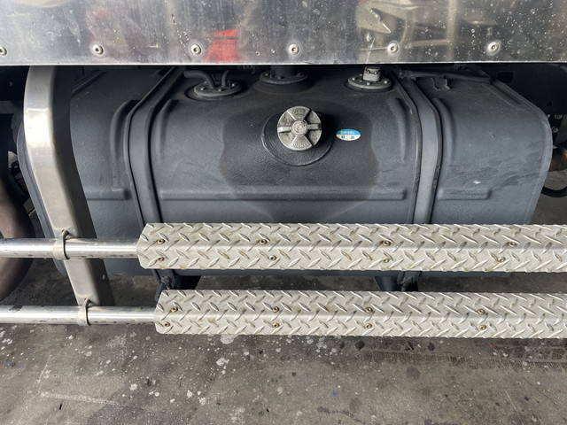 日野デュトロパネルバン小型（2t・3t）[写真17]