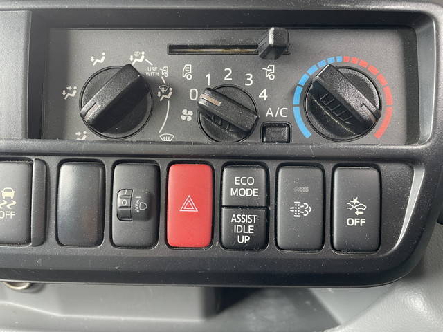 日野デュトロパネルバン小型（2t・3t）[写真31]