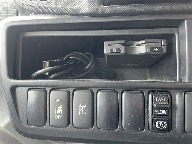 日野デュトロパネルバン小型（2t・3t）[写真32]