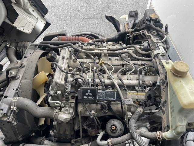 三菱ふそうキャンターパネルバン小型（2t・3t）[写真27]