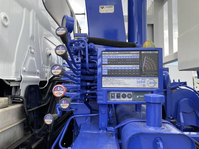 日野プロフィアセルフクレーン4段大型（10t）[写真16]