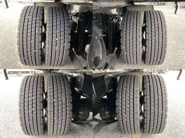 日野プロフィアセルフクレーン4段大型（10t）[写真22]