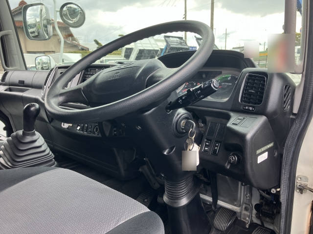 日野レンジャーアルミウイング中型（4t）[写真29]