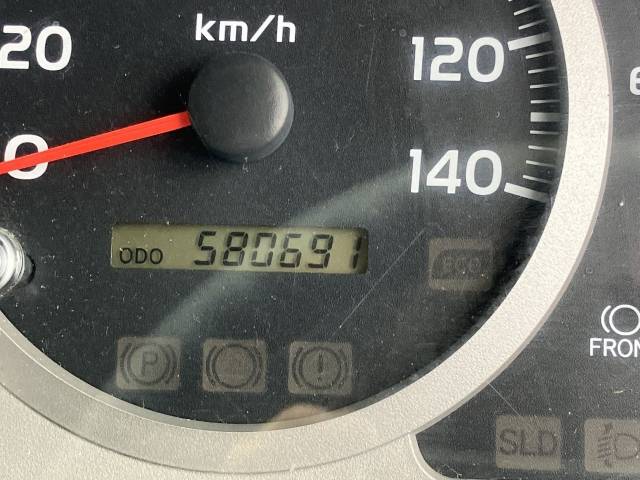 日野レンジャーアルミウイング中型（4t）[写真35]