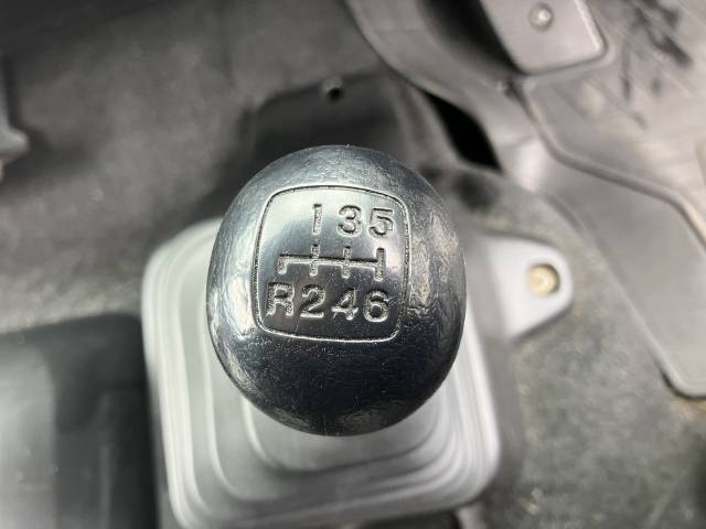 日野レンジャーアルミウイング中型（4t）[写真37]