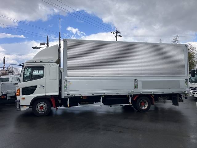 日野レンジャーアルミウイング中型（4t）[写真04]