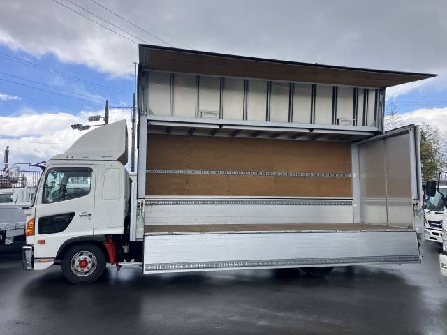 日野レンジャーアルミウイング中型（4t）[写真06]