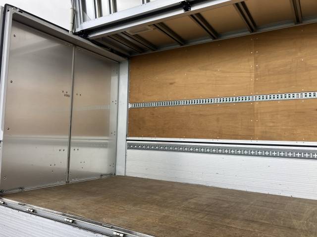 日野レンジャーアルミウイング中型（4t）[写真07]