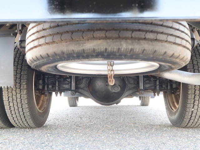 三菱ふそうキャンター幌ウイング小型（2t・3t）[写真23]