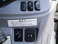 三菱ふそうキャンター幌ウイング小型（2t・3t）[写真33]