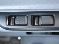 三菱ふそうキャンター幌ウイング小型（2t・3t）[写真34]