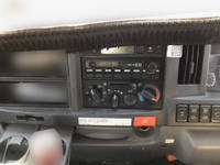 いすゞエルフ冷凍車（冷蔵車）小型（2t・3t）[写真22]