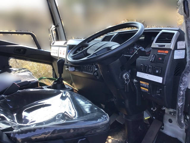 三菱ふそうファイタークレーン5段中型（4t）[写真27]