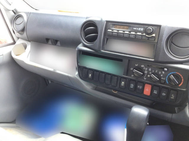 トヨタダイナ平ボディ小型（2t・3t）[写真21]