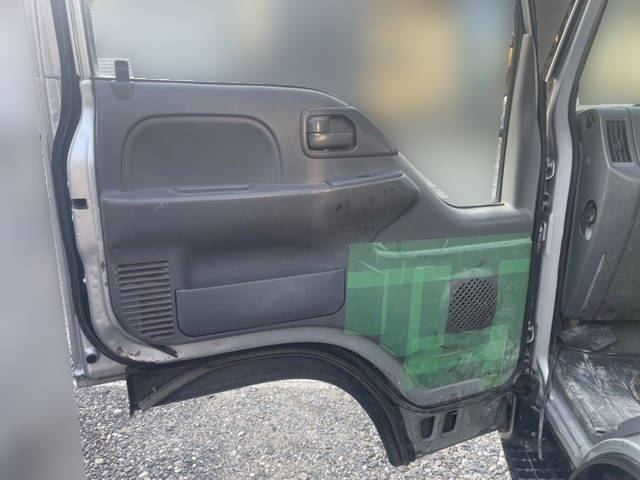 いすゞエルフダブルキャブ（Wキャブ）小型（2t・3t）[写真29]