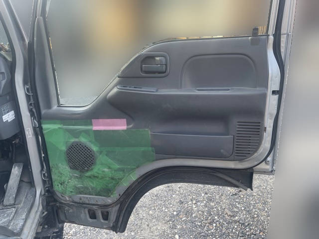 いすゞエルフダブルキャブ（Wキャブ）小型（2t・3t）[写真30]