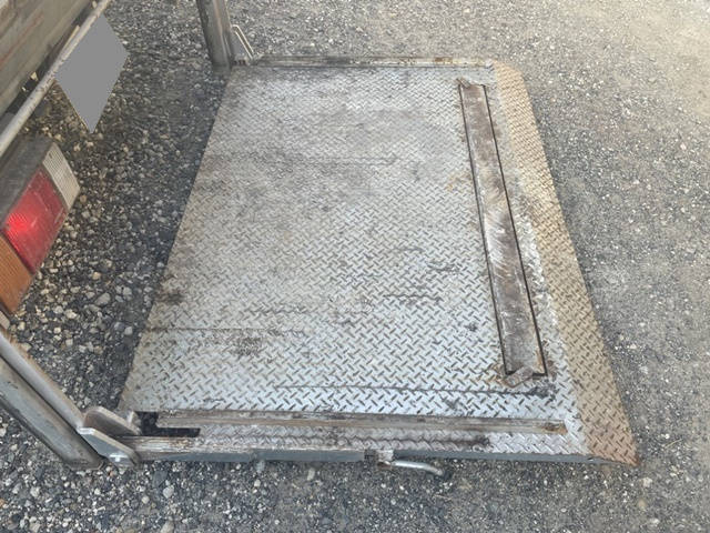 いすゞエルフダブルキャブ（Wキャブ）小型（2t・3t）[写真07]