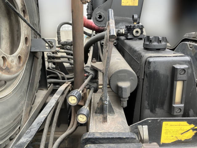 いすゞフォワードコンテナ専用車増トン（6t・8t）[写真10]