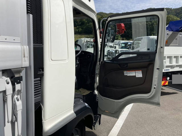 日野レンジャーアルミウイング中型（4t）[写真25]