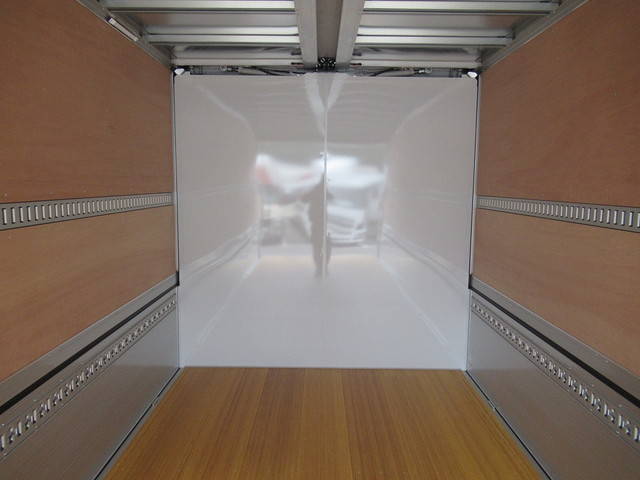 日野レンジャーアルミウイング中型（4t）[写真07]