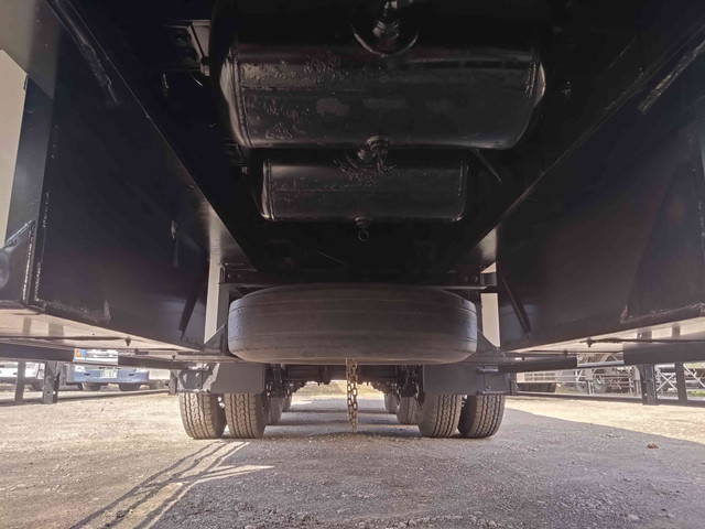 その他のメーカーその他の車種トレーラー（セミトレーラー）大型（10t）[写真10]