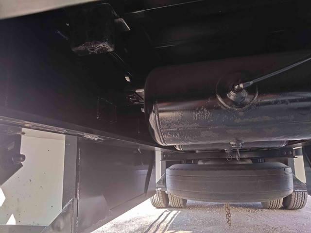 その他のメーカーその他の車種トレーラー（セミトレーラー）大型（10t）[写真11]