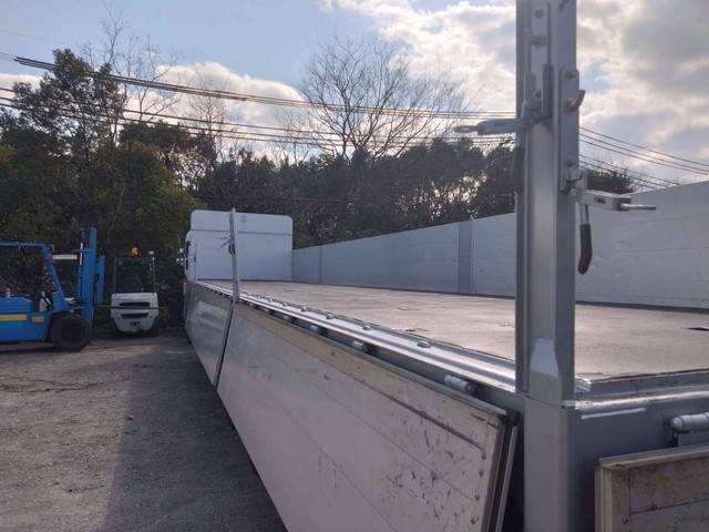その他のメーカーその他の車種トレーラー（セミトレーラー）大型（10t）[写真18]