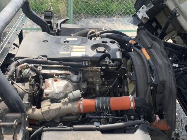 いすゞエルフアルミバン小型（2t・3t）[写真26]