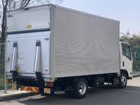 いすゞエルフアルミバン小型（2t・3t）[写真02]