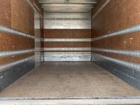 いすゞエルフアルミバン小型（2t・3t）[写真09]