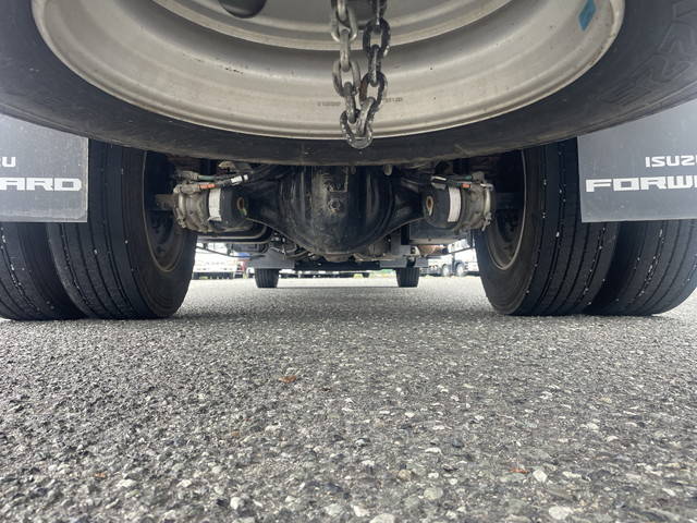 いすゞフォワードクレーン5段増トン（6t・8t）[写真19]