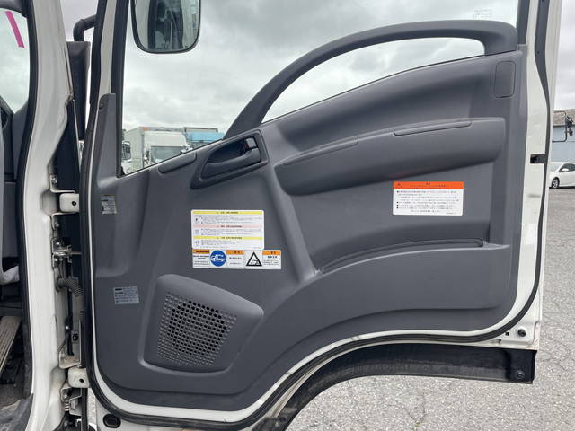 いすゞフォワードクレーン5段増トン（6t・8t）[写真23]