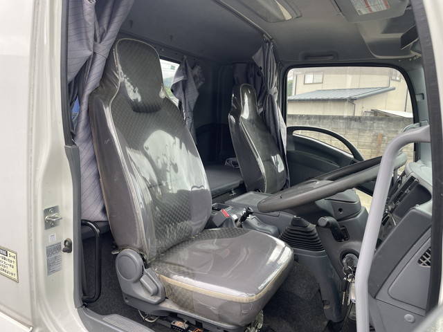 いすゞフォワードクレーン5段増トン（6t・8t）[写真25]