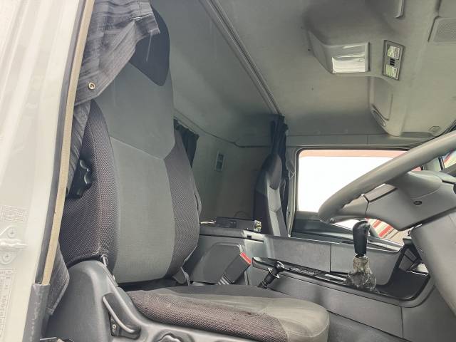 三菱ふそうスーパーグレートダンプ大型（10t）[写真19]