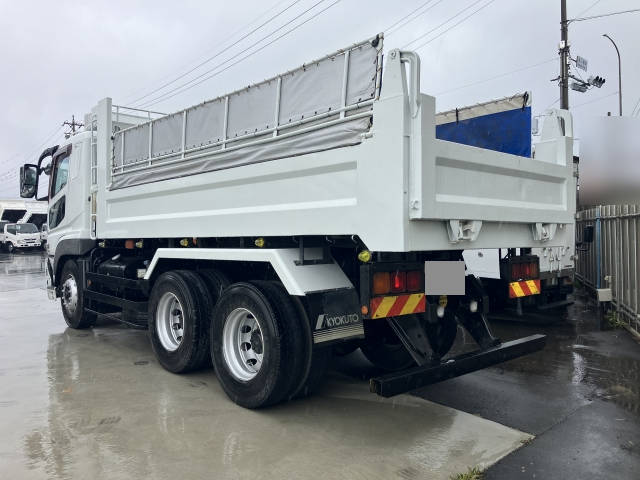 三菱ふそうスーパーグレートダンプ大型（10t）[写真02]