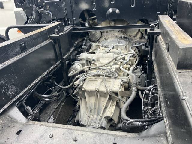 三菱ふそうスーパーグレートダンプ大型（10t）[写真30]