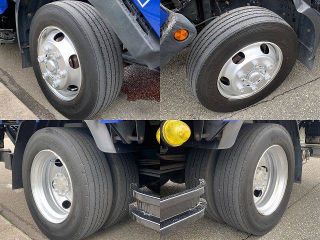 日野デュトロ平ボディ小型（2t・3t）[写真23]