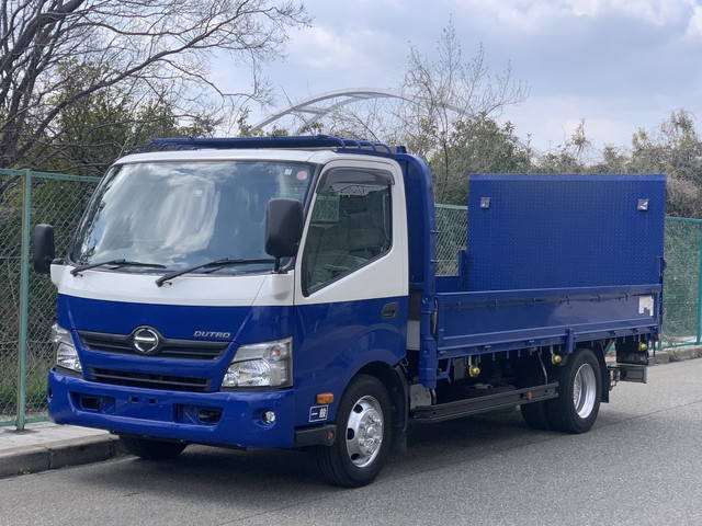 日野デュトロ平ボディ小型（2t・3t）[写真03]