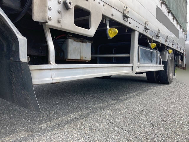 UDトラックスコンドル家畜運搬車中型（4t）[写真20]