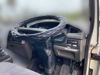 UDトラックスコンドル家畜運搬車中型（4t）[写真34]