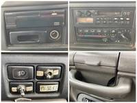 UDトラックスコンドル家畜運搬車中型（4t）[写真37]