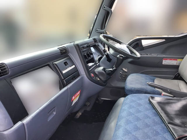 三菱ふそうキャンター高所作業車小型（2t・3t）[写真17]