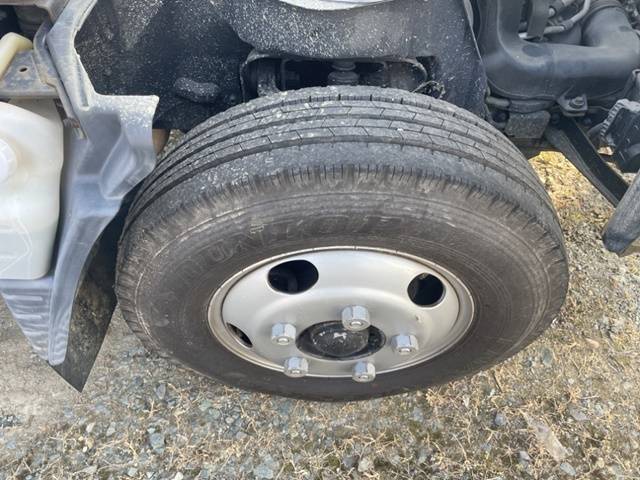 三菱ふそうキャンター平ボディ小型（2t・3t）[写真10]