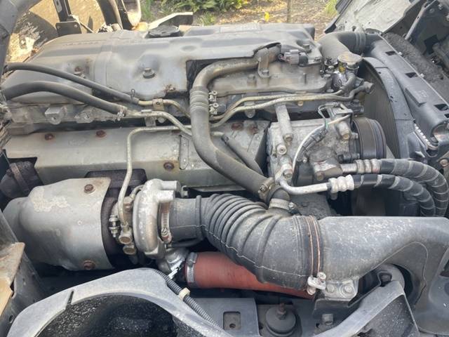 三菱ふそうキャンター平ボディ小型（2t・3t）[写真21]