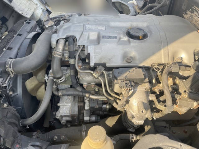 三菱ふそうキャンター平ボディ小型（2t・3t）[写真22]