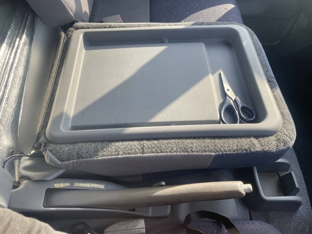 三菱ふそうキャンター平ボディ小型（2t・3t）[写真28]