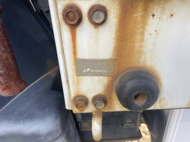 三菱ふそうキャンター平ボディ小型（2t・3t）[写真09]